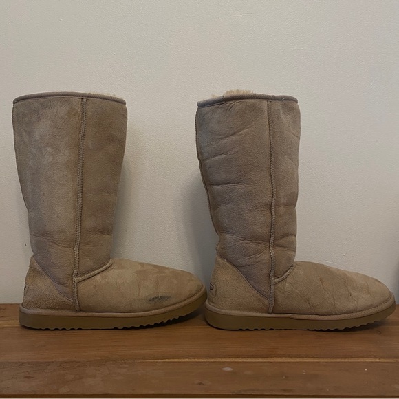 UGG Classic Tall Boots in Sand - Women’s 8 - Picture 3 of 15